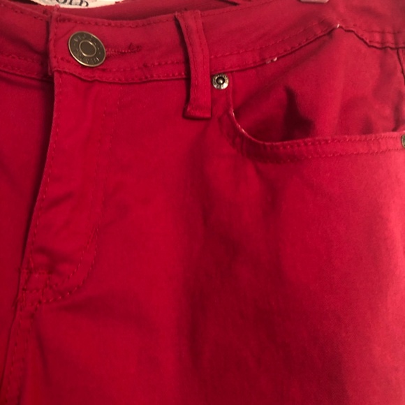 Vigold Women's Fuschia Pink Pants (Size 9-10 or 30 inch waist) Good Condition - Picture 2 of 6